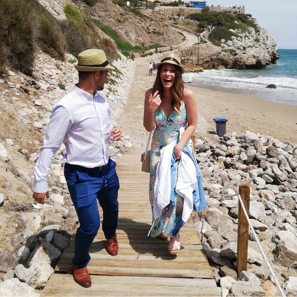 Meet your Posher, Laura - Picture 1 of 1